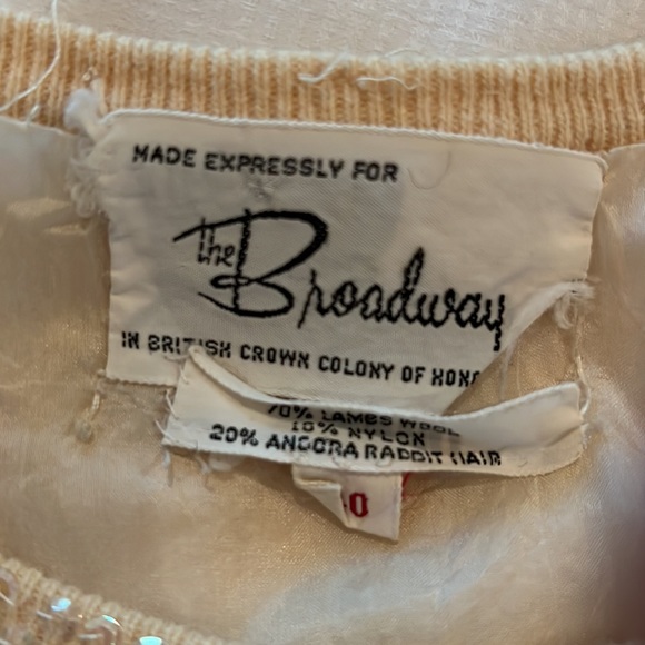 1960's Vintage The Broadway Lambswool/Angora Beaded Sweater Hong Kong Elegant! - Picture 7 of 12